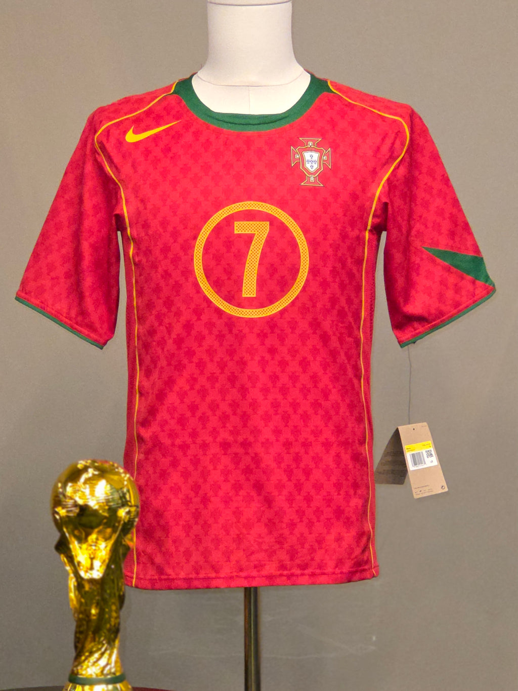 Portugal 2004 Home Kit S (BNWT) (Reissue)