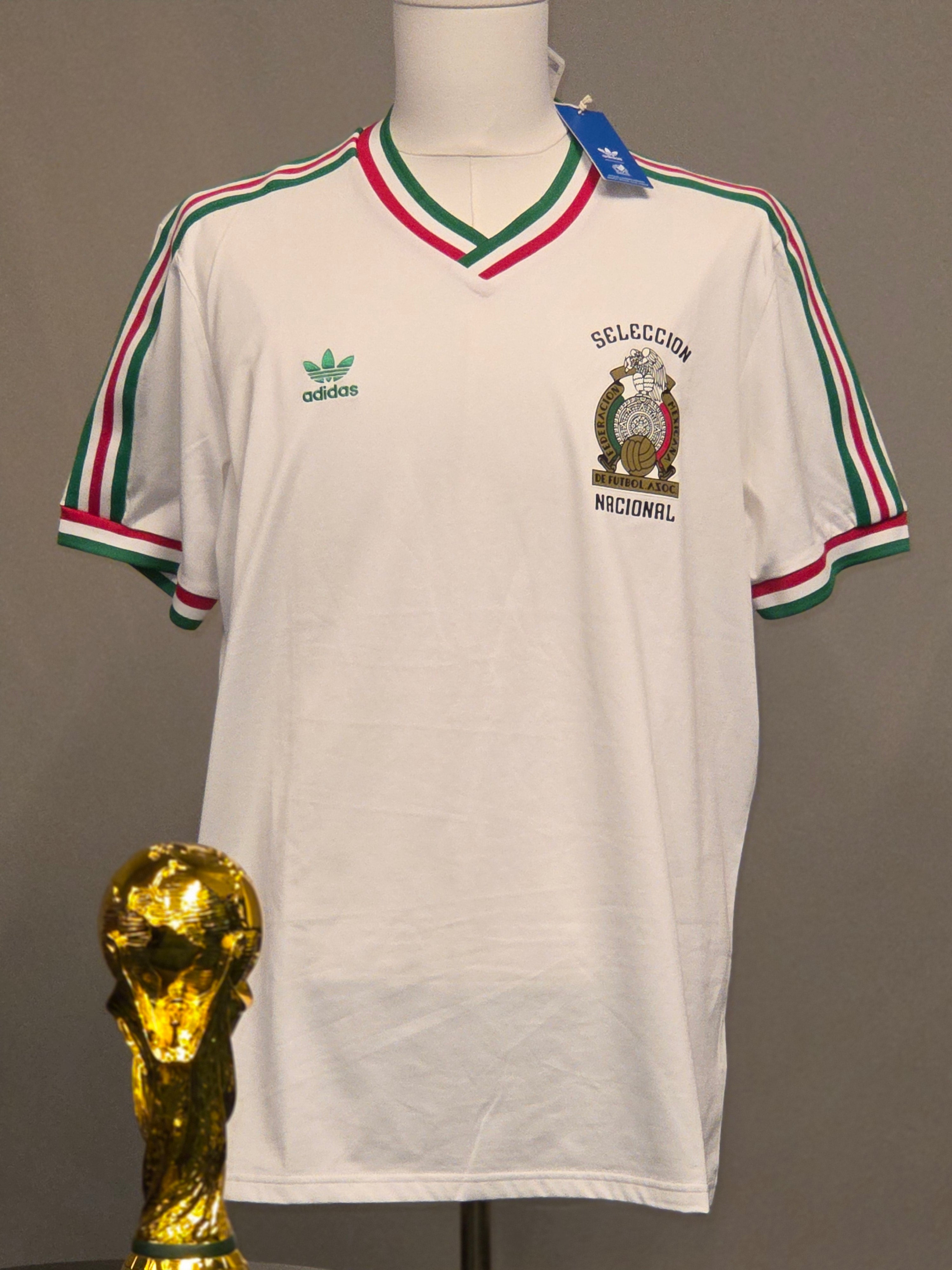Mexico 1986 Away Kit XL (BNWT) (Reissue)