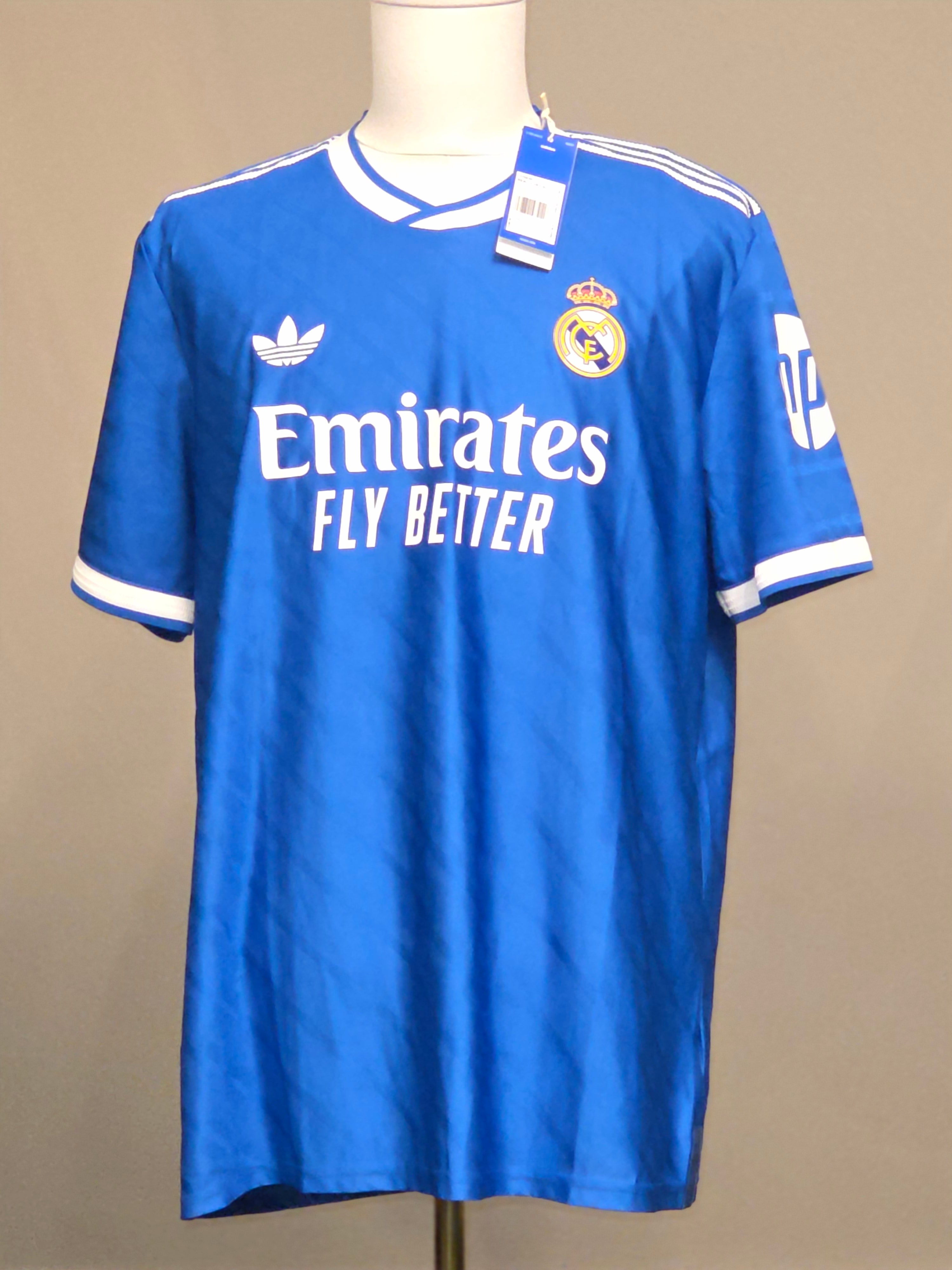 Real Madrid 25/26 Third Authentic Jersey XL (BNWT)