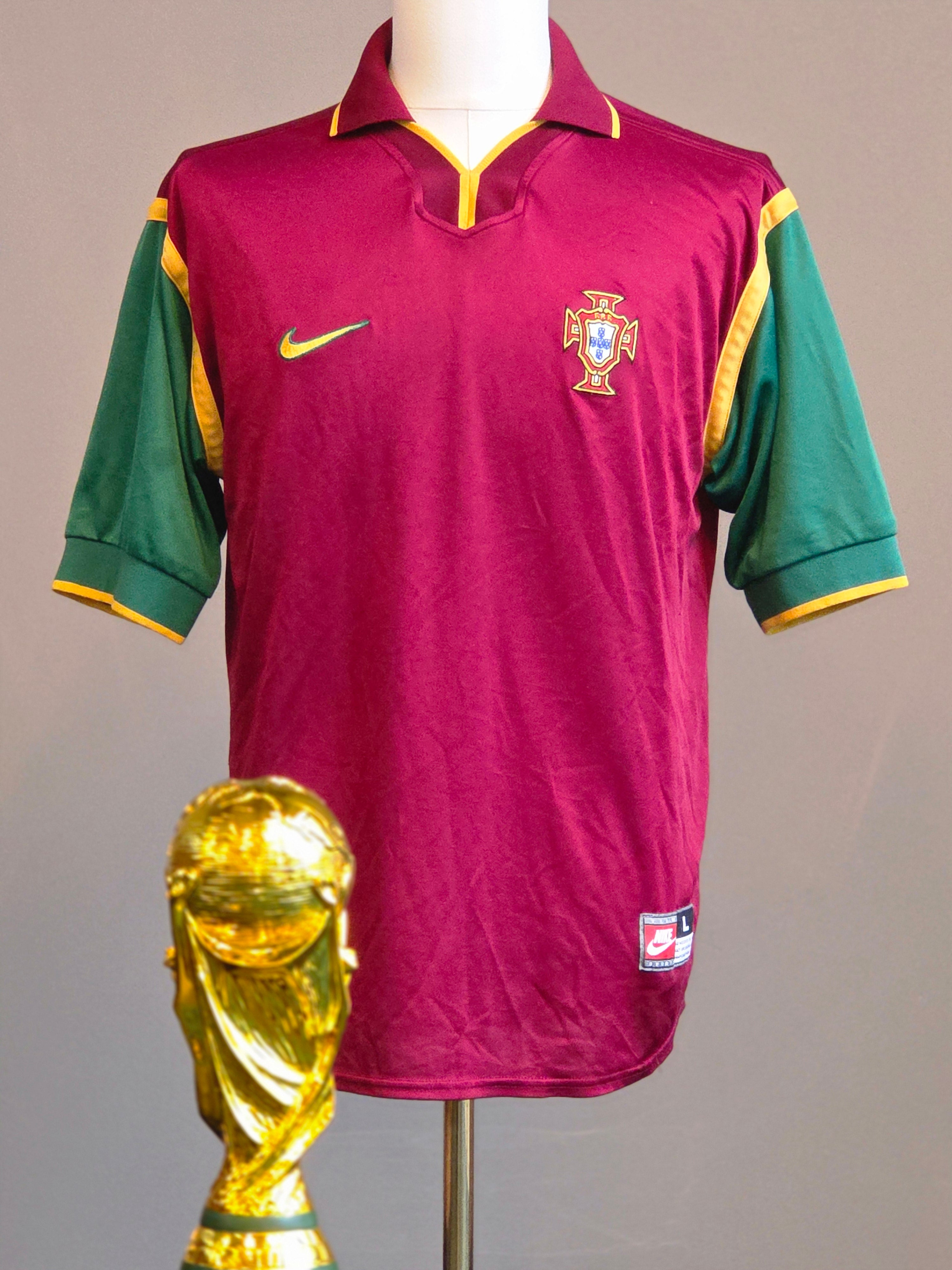 Portugal 1999 Home Kit L (7/10)