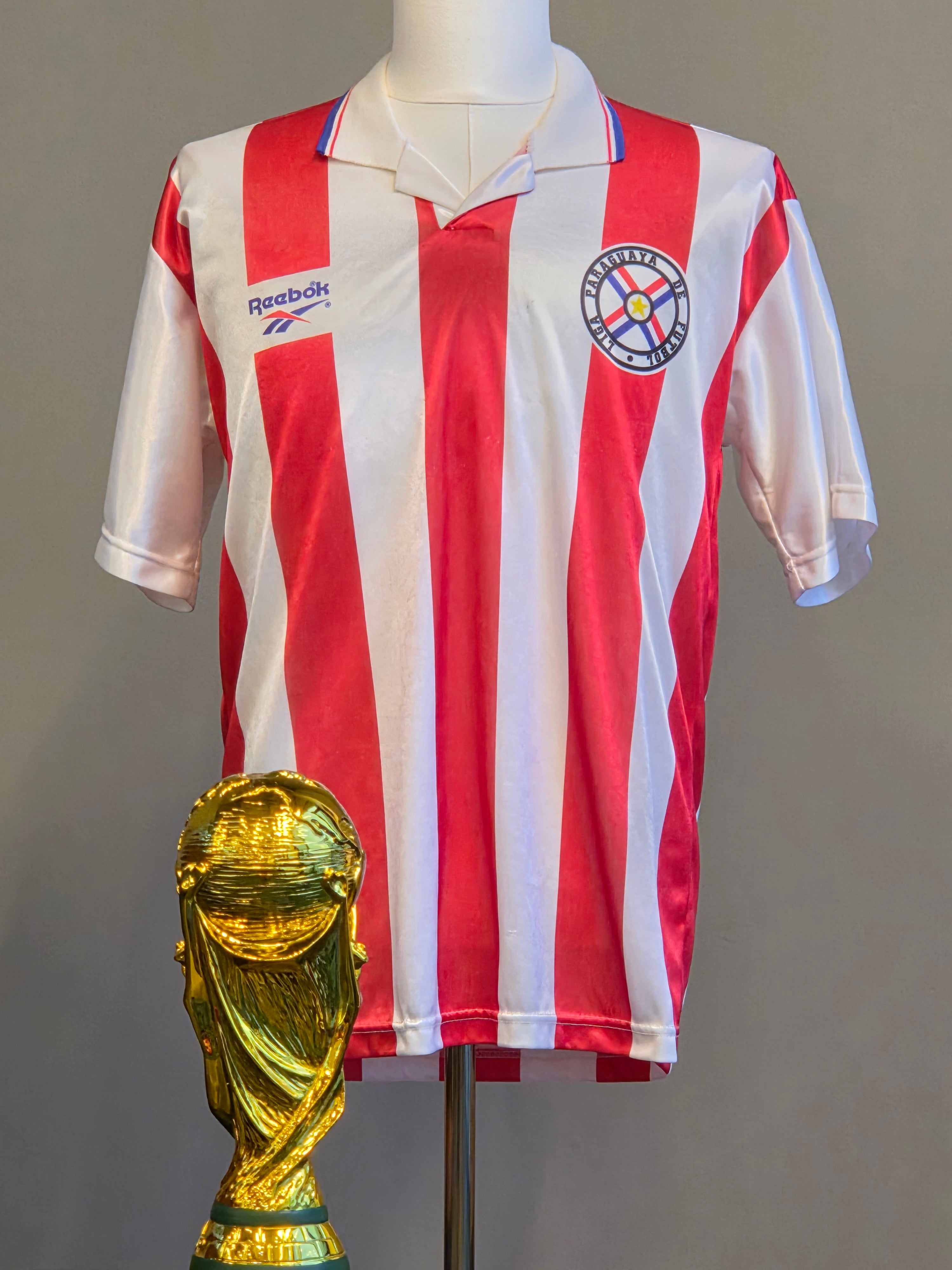 Paraguay 1996 Home Kit L (8/10)