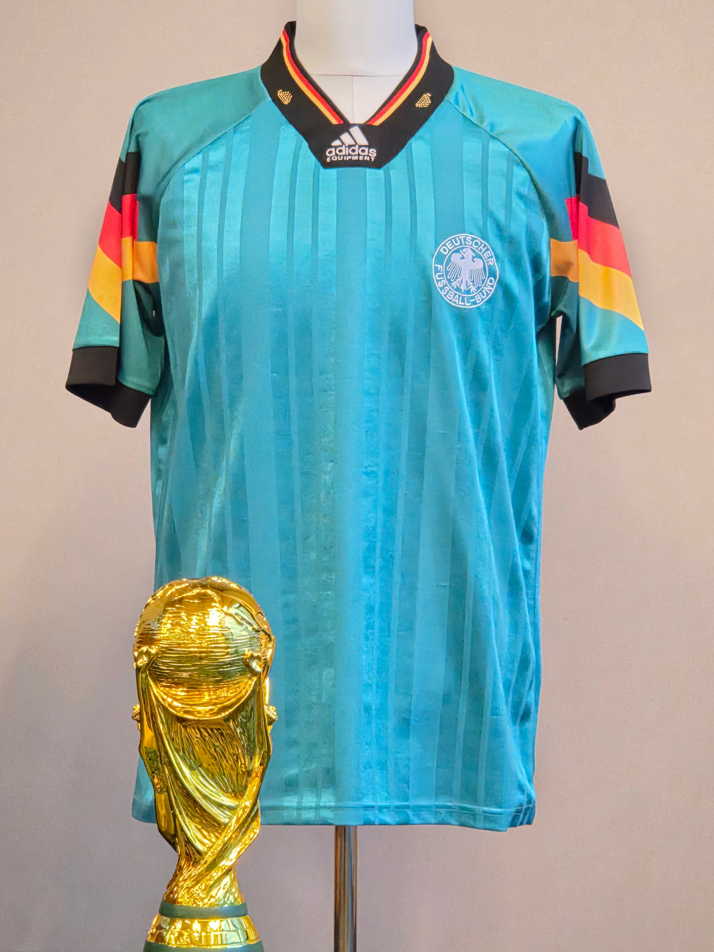 Germany 1992 Away L (9/10)