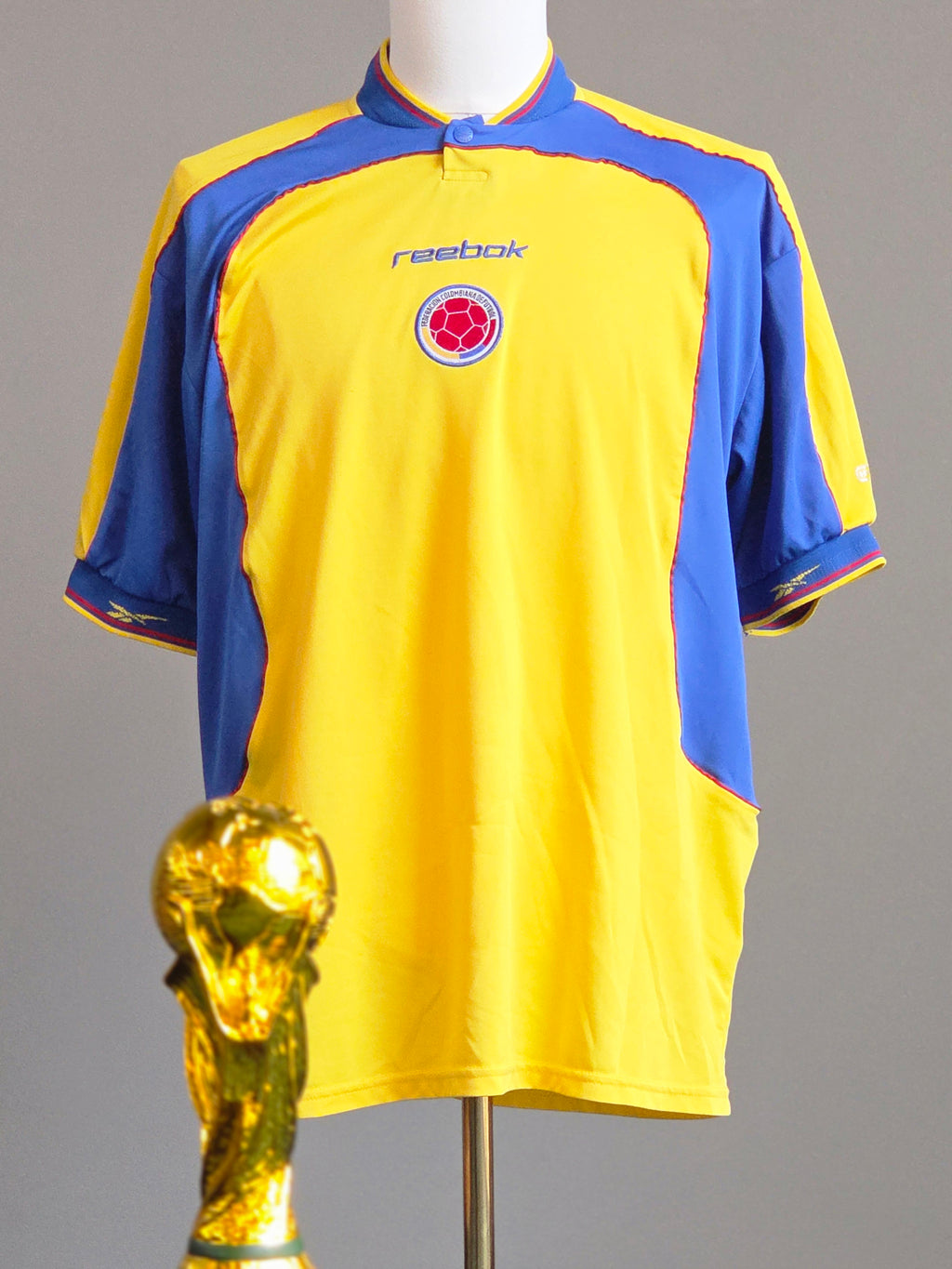 Colombia 2001 Home Kit XL (8/10)