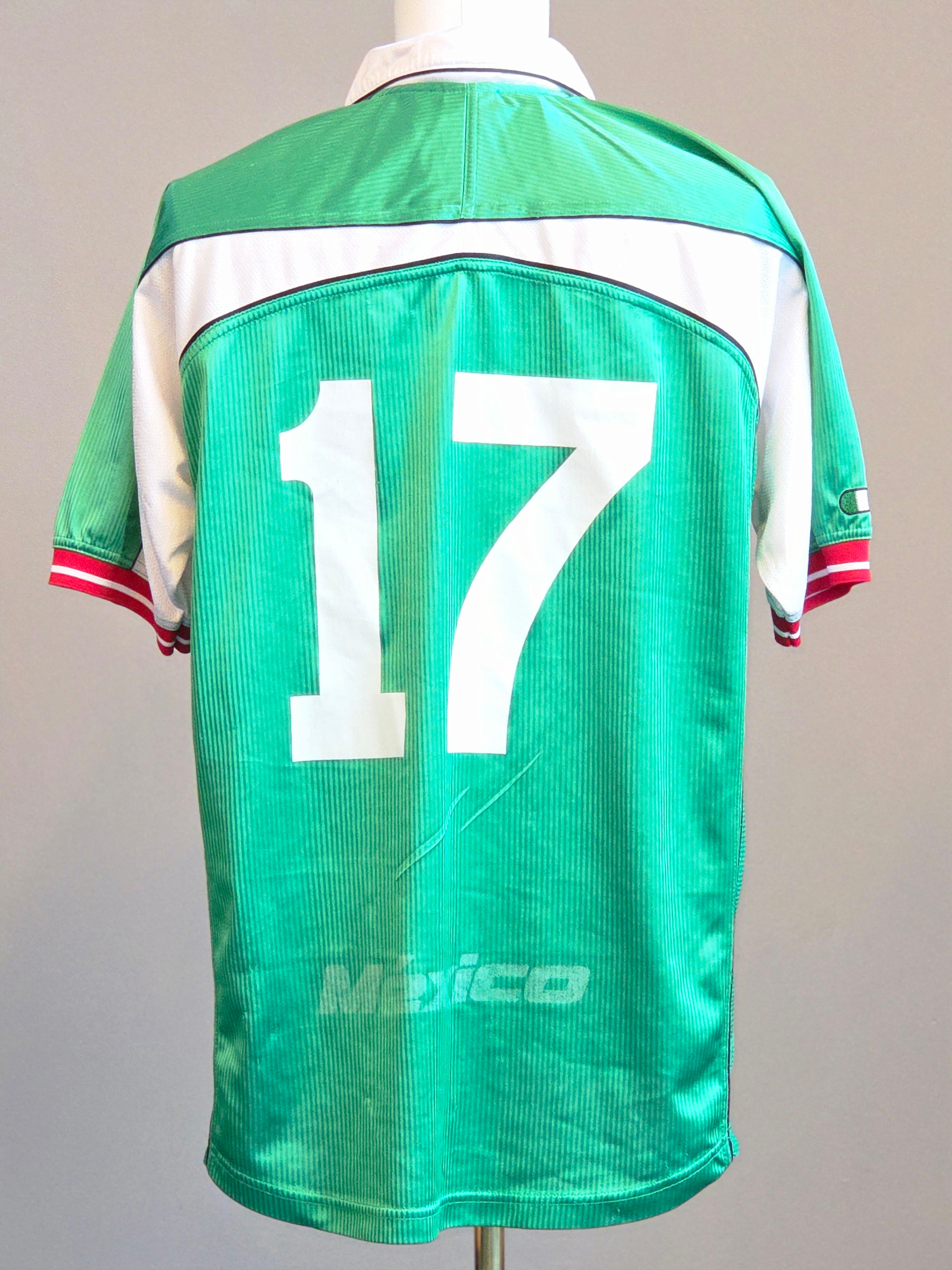 Mexico 2001 Home Kit L Palencia (9/10)