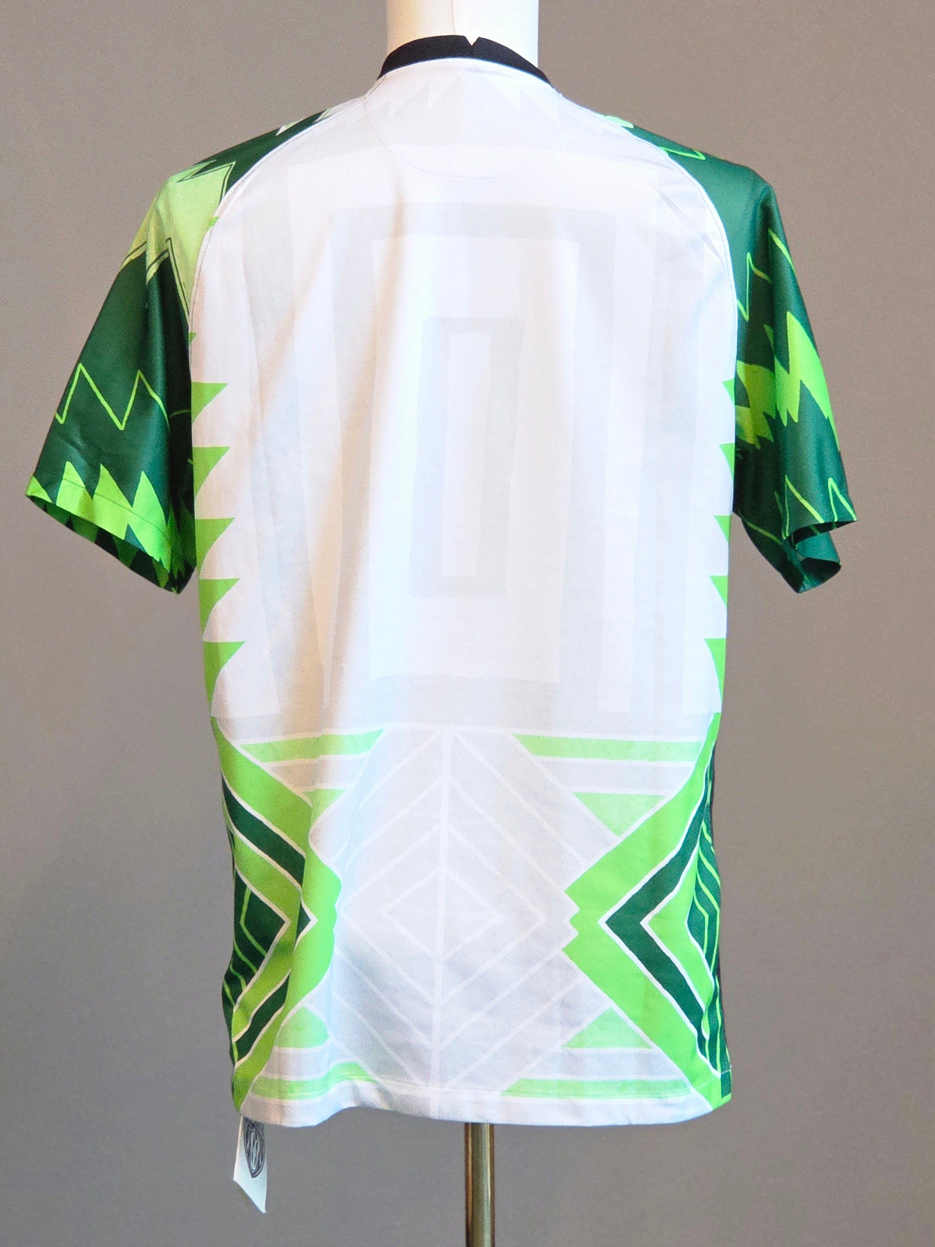 Nigeria 2020 Home Kit L (8/10)