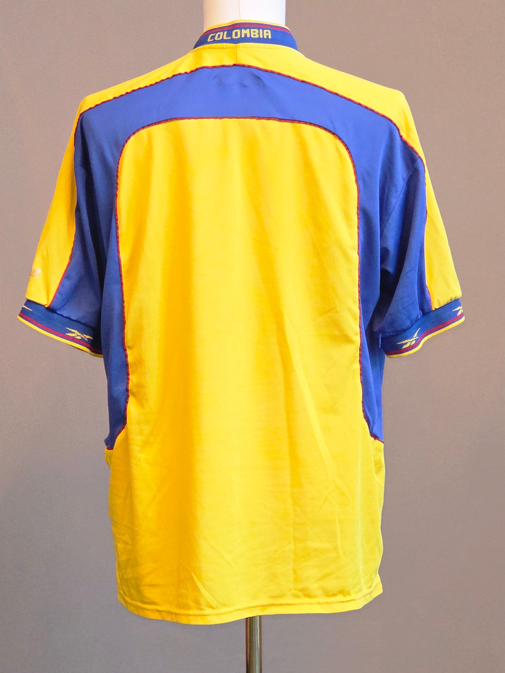 Colombia 2001 Home Kit XL (8/10)