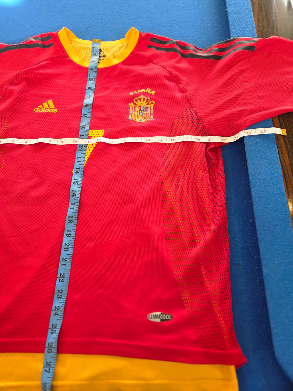 Spain 2002 Home Kit L Raul (8/10) (Player version)