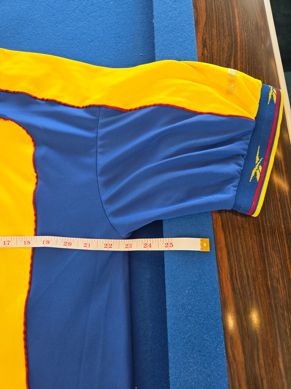Colombia 2001 Home Kit XL (8/10)