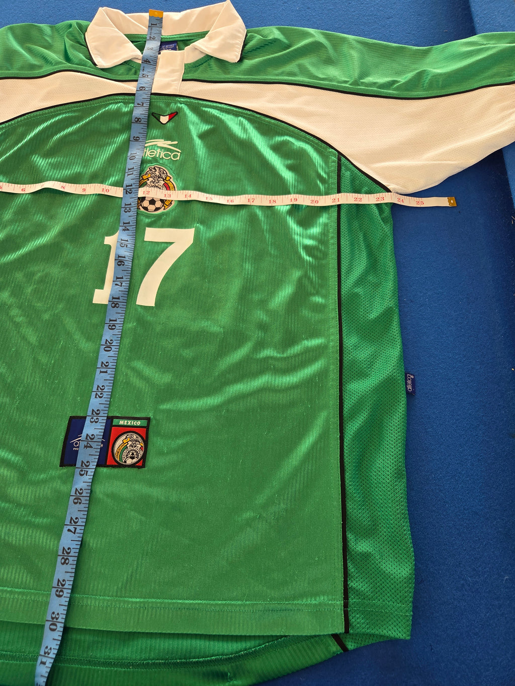 Mexico 2001 Home Kit L Palencia (9/10)