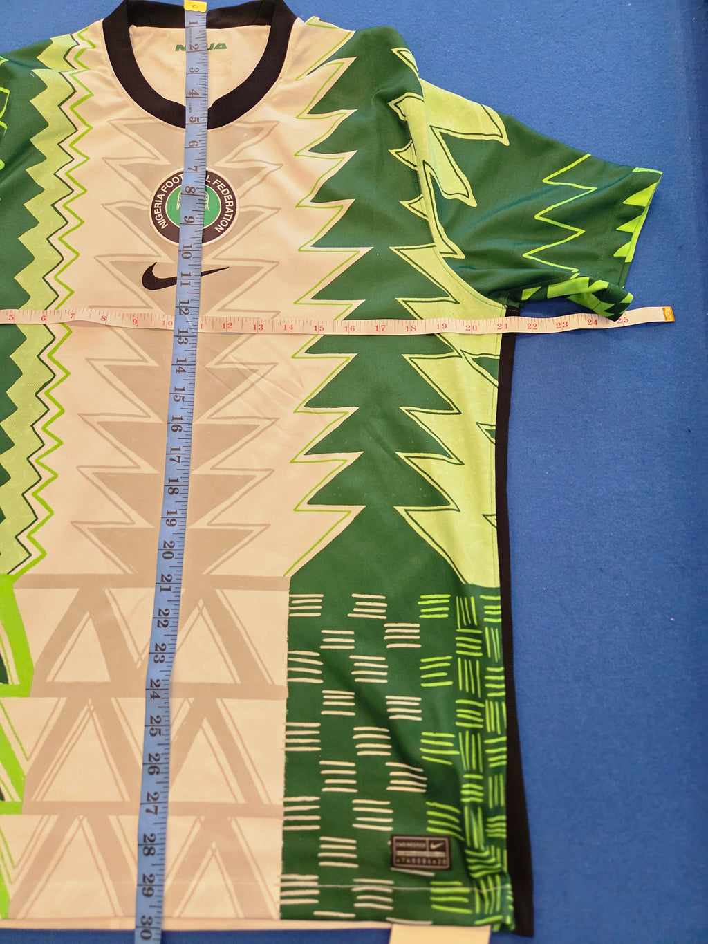 Nigeria 2020 Home Kit L (8/10)