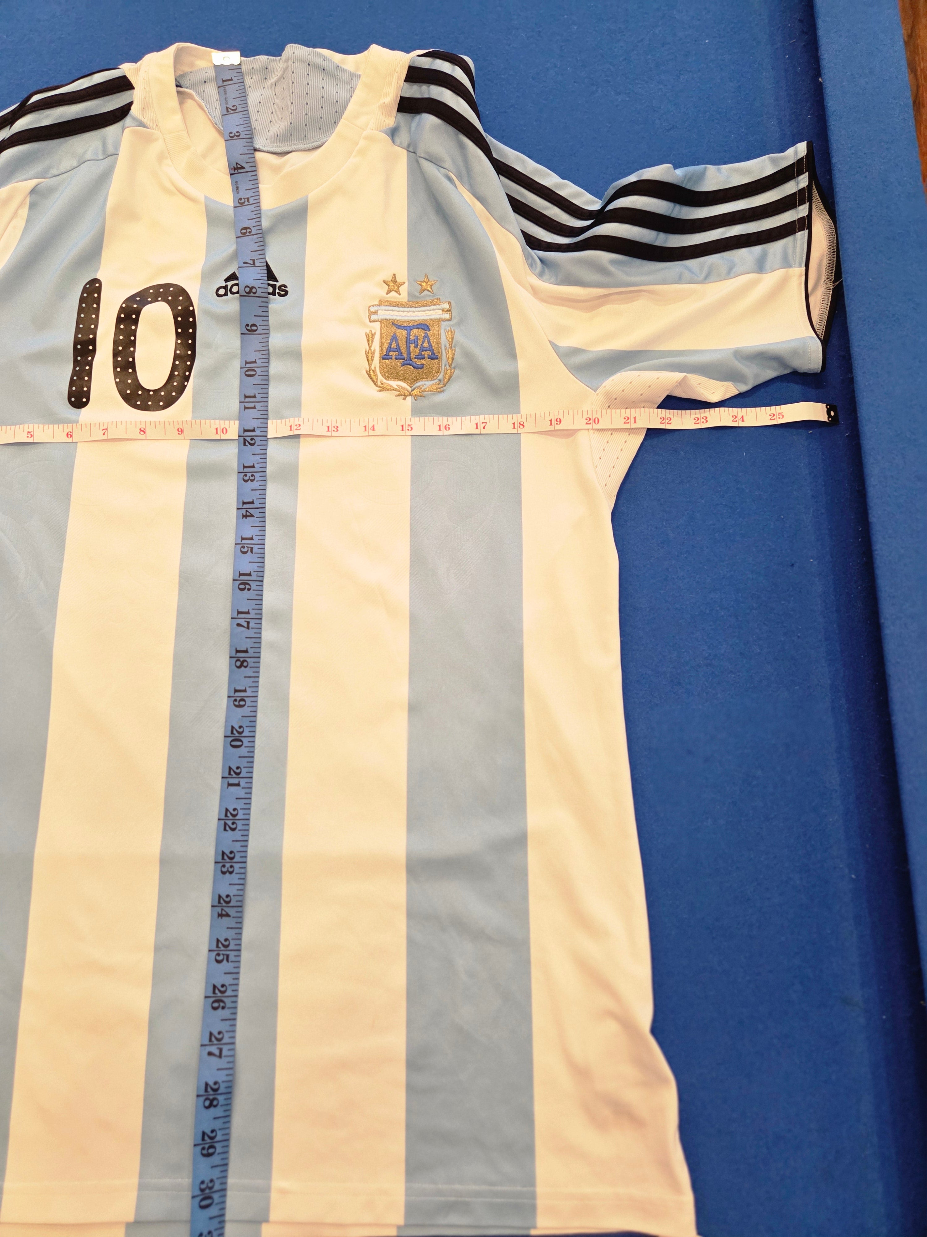 Argentina 2008 Home Kit L (8/10)