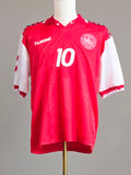Denmark 1996 Home Kit L Laudrup (9/10)