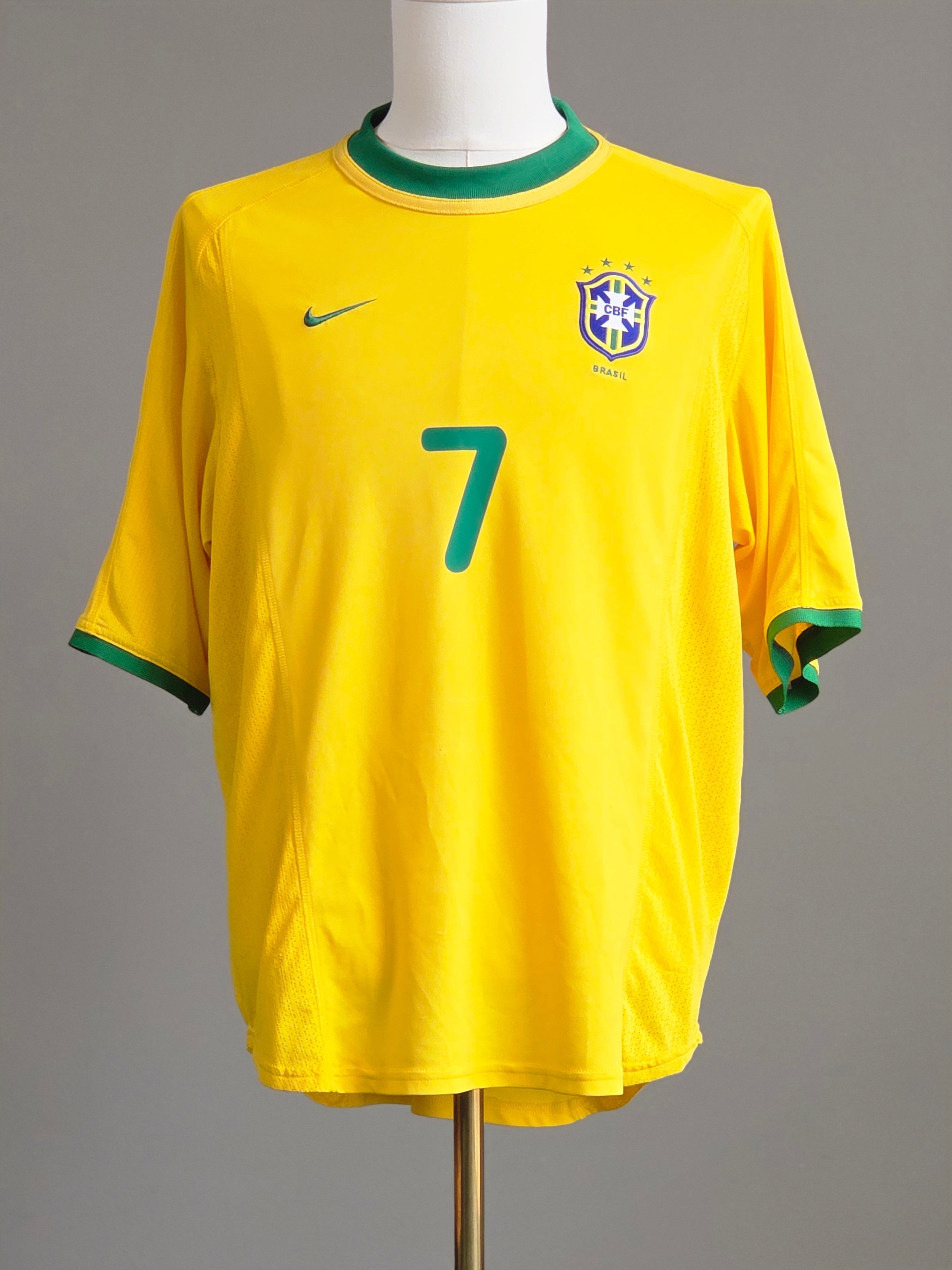 Brazil 2000 Home kit Ronaldinho L (9/10)
