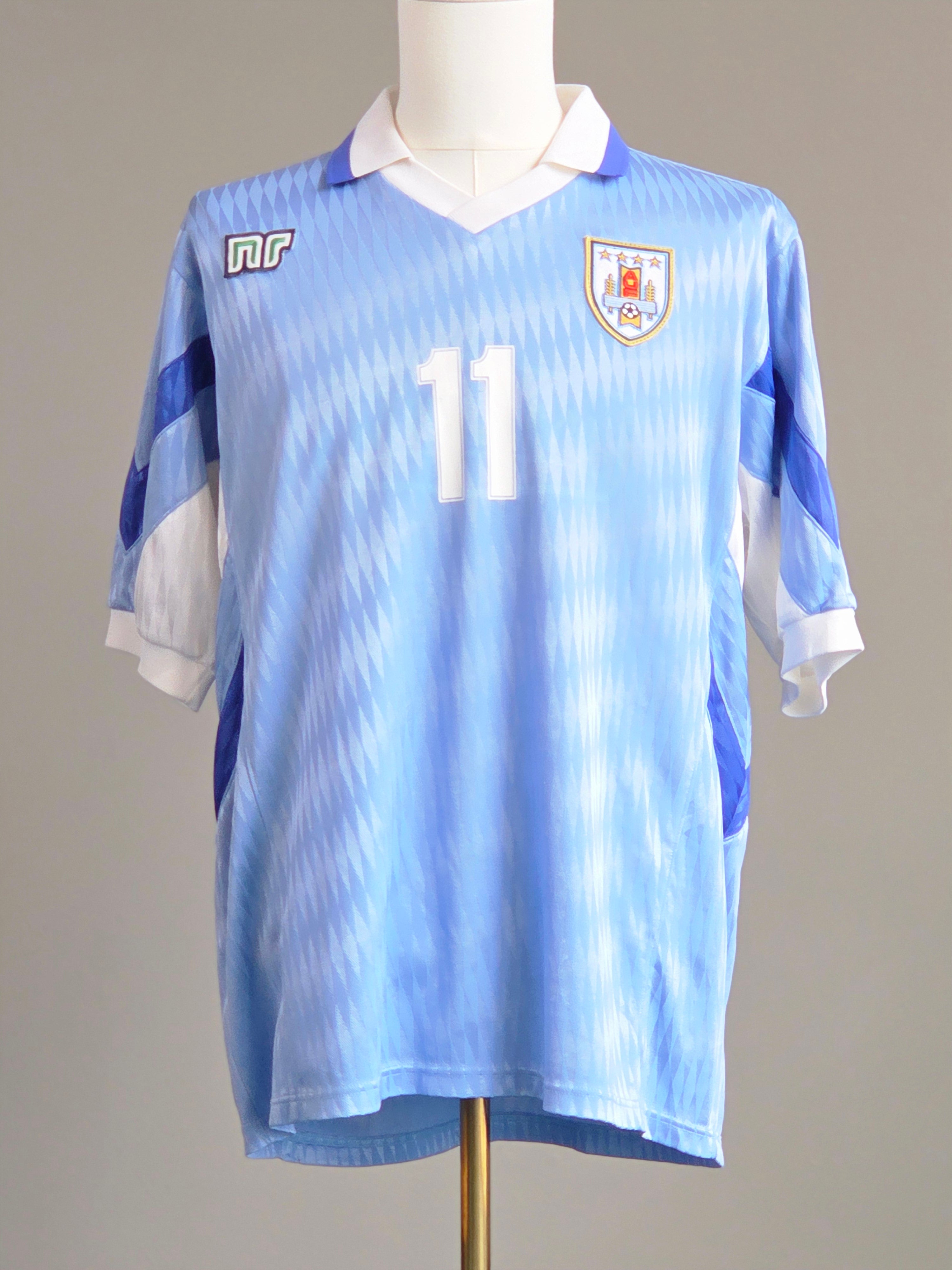 Uruguay 1996 Home Kit M Gustavo Poyet 11 (9/10) (Match Worn)