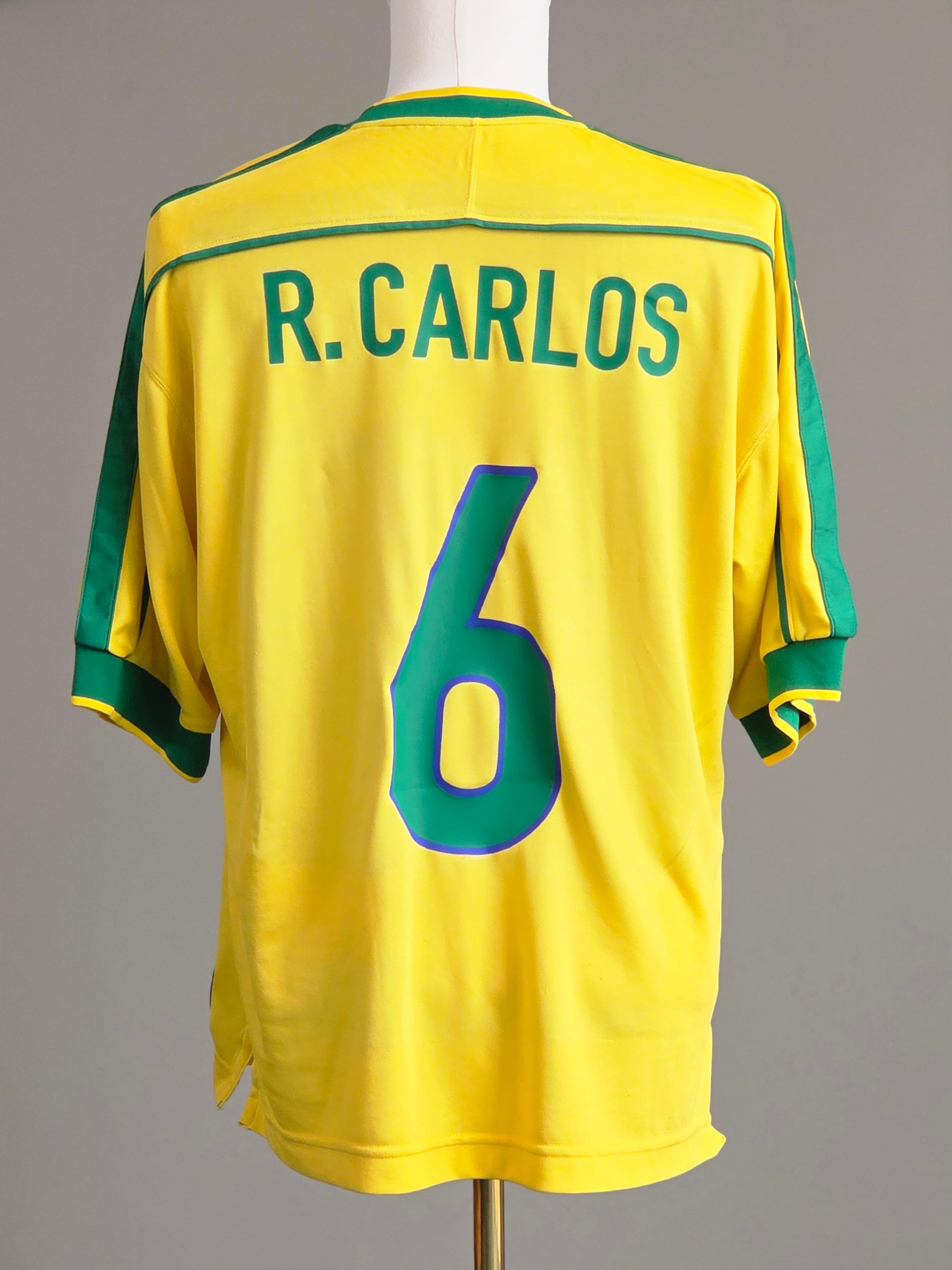 Brazil 1998 Home Kit L Roberto Carlos (8/10)